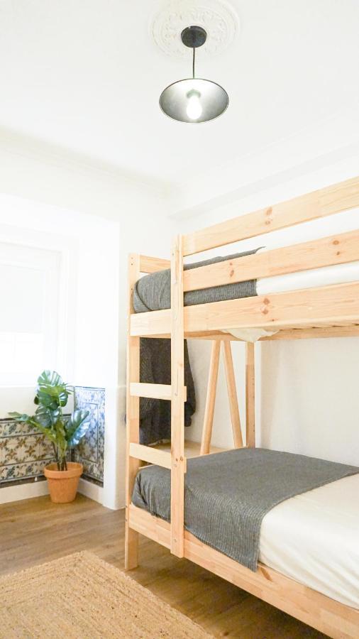 Bunk-Bed Room with Shared Bathroom,1590468116:JPEG