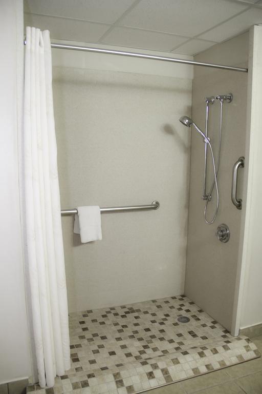 Queen Room with Two Queen Beds - Disability Access/Non-Smoking
