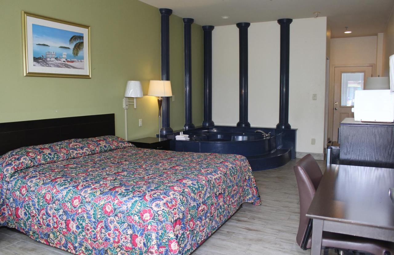 King Suite,441004413:JPEG