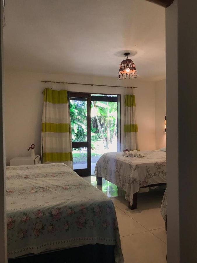 Suíte com Vista do Jardim