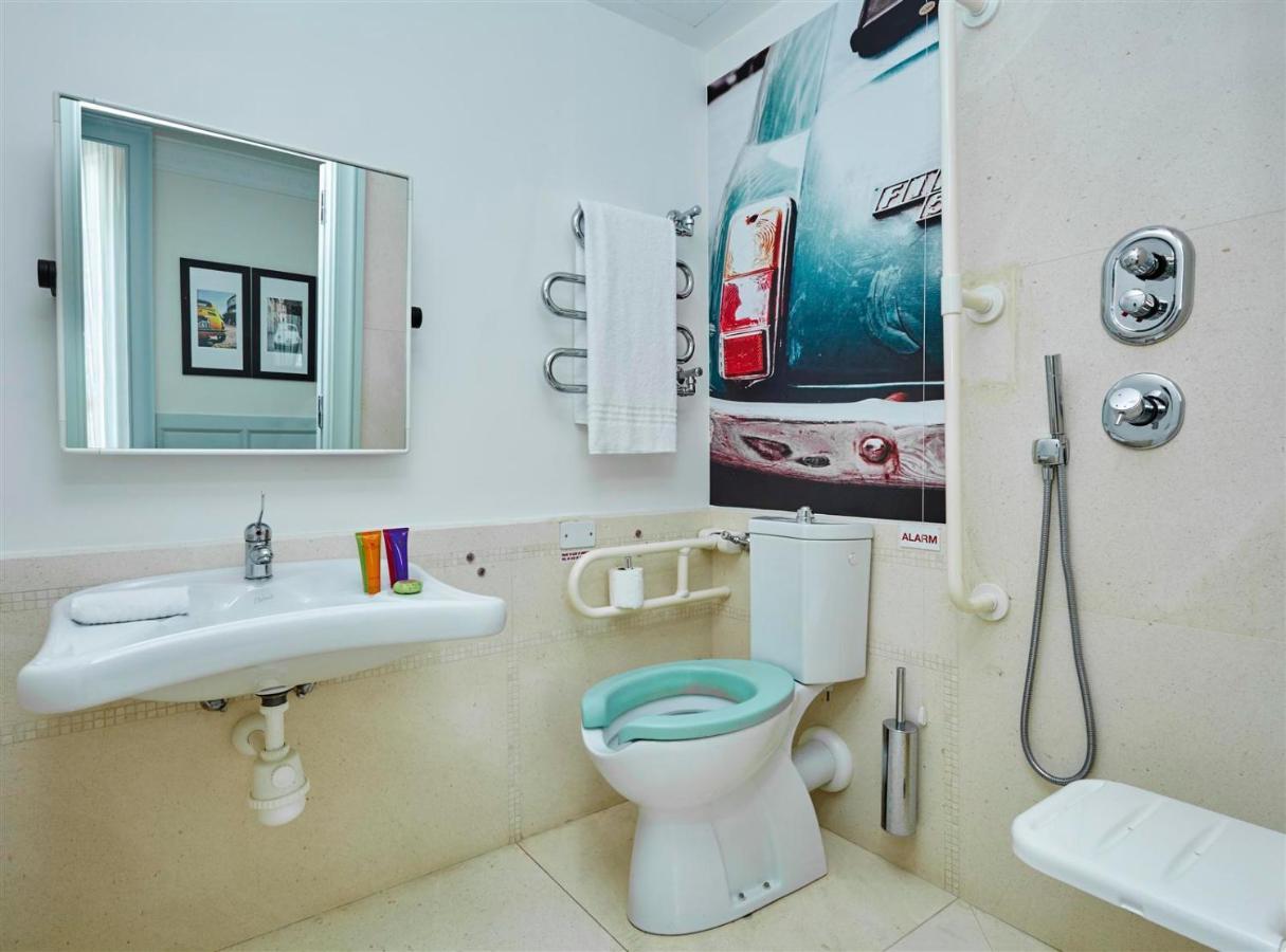 Alojamiento Estándar accesible - 1 cama grande