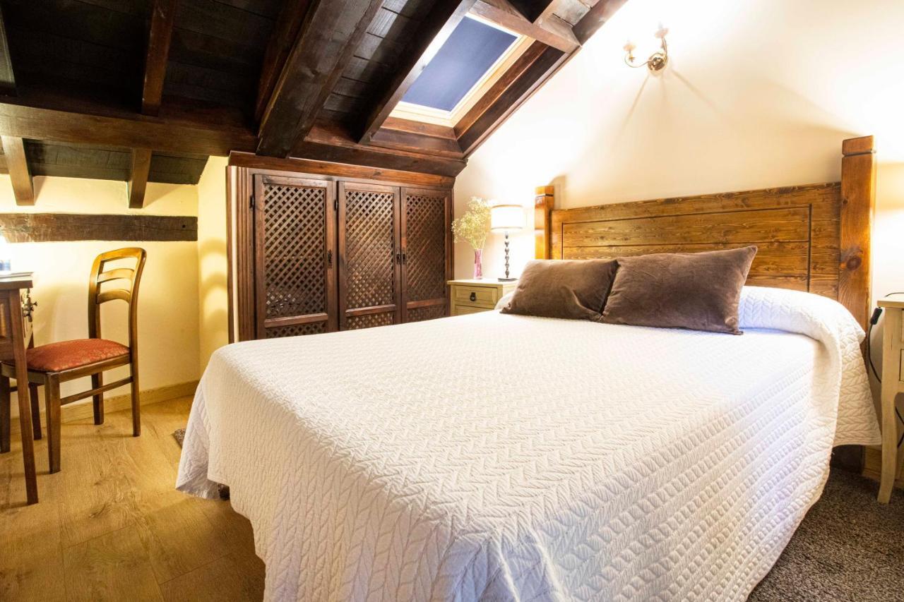 Habitación Doble Económica - 1 o 2 camas - Ático