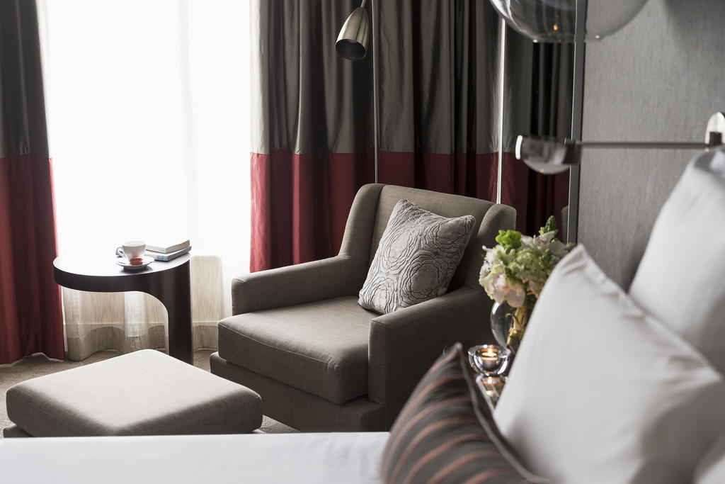 Superior Room with Lake View
