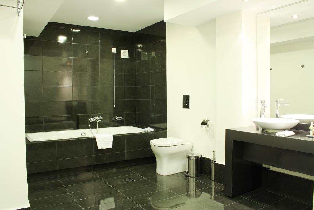 Suite Semi-Basement,112084866:JPEG