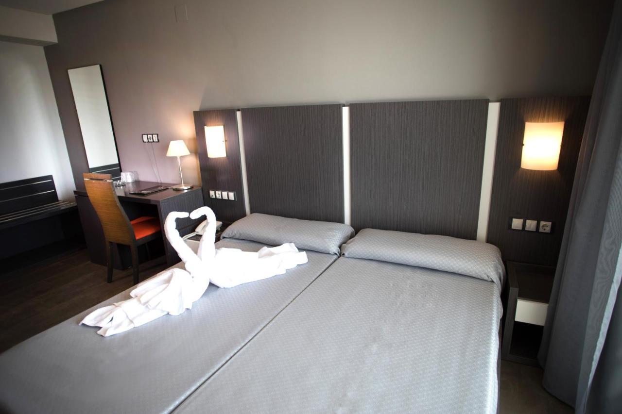 Double or Twin Room,1121584614:JPEG