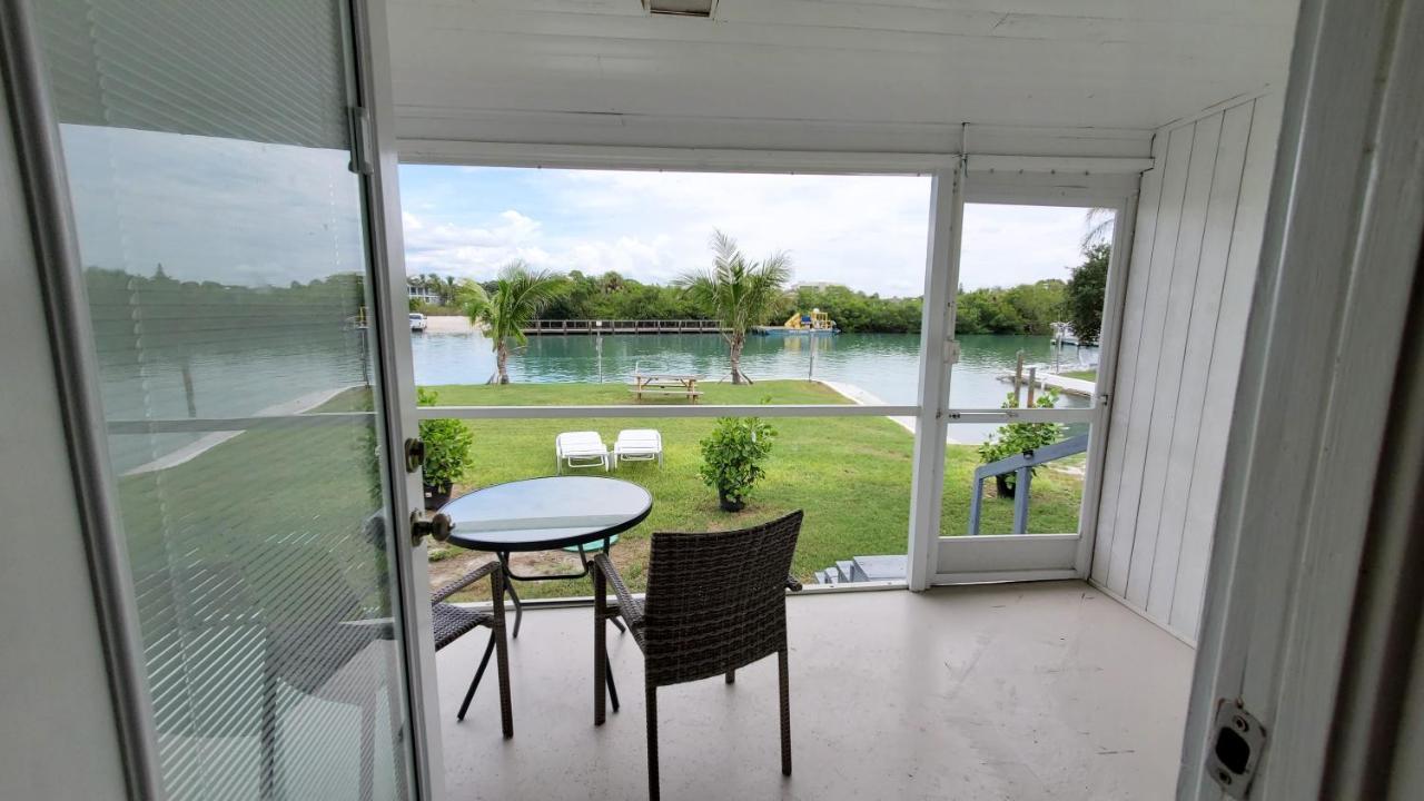 One-Bedroom with Bay View