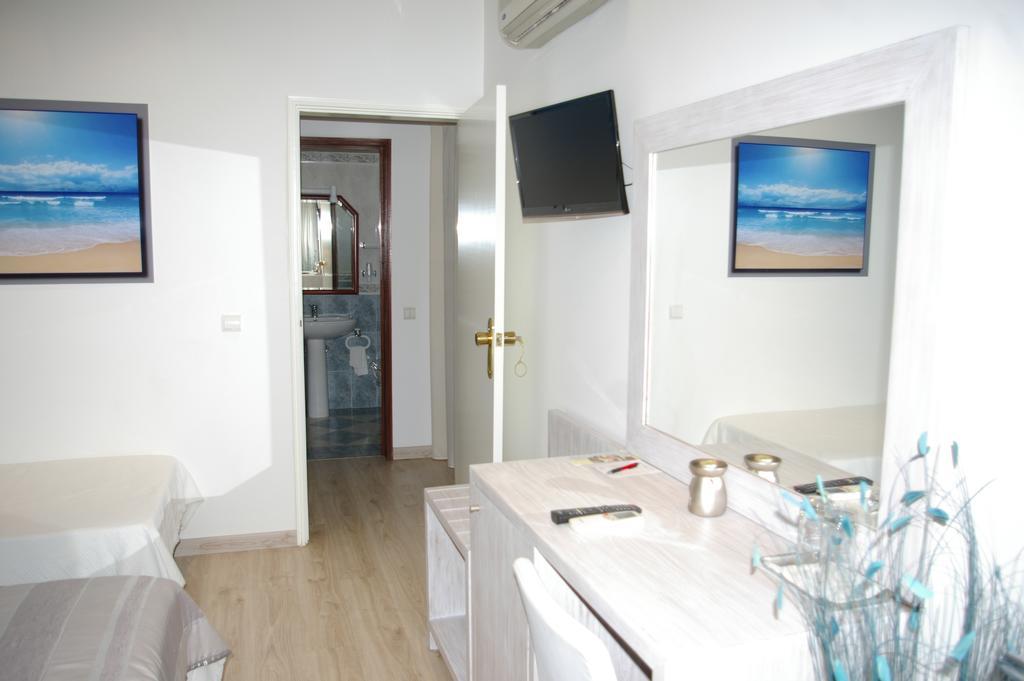 Quarto Duplo com Cama Extra