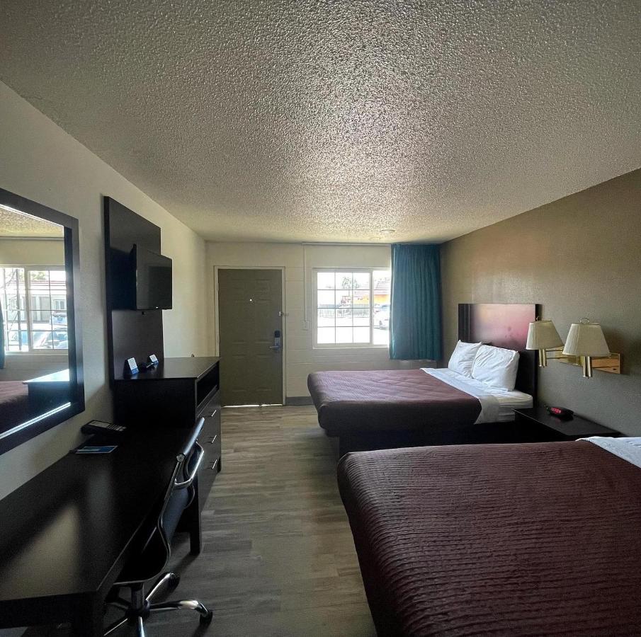 Quadruple Room - Non-Smoking