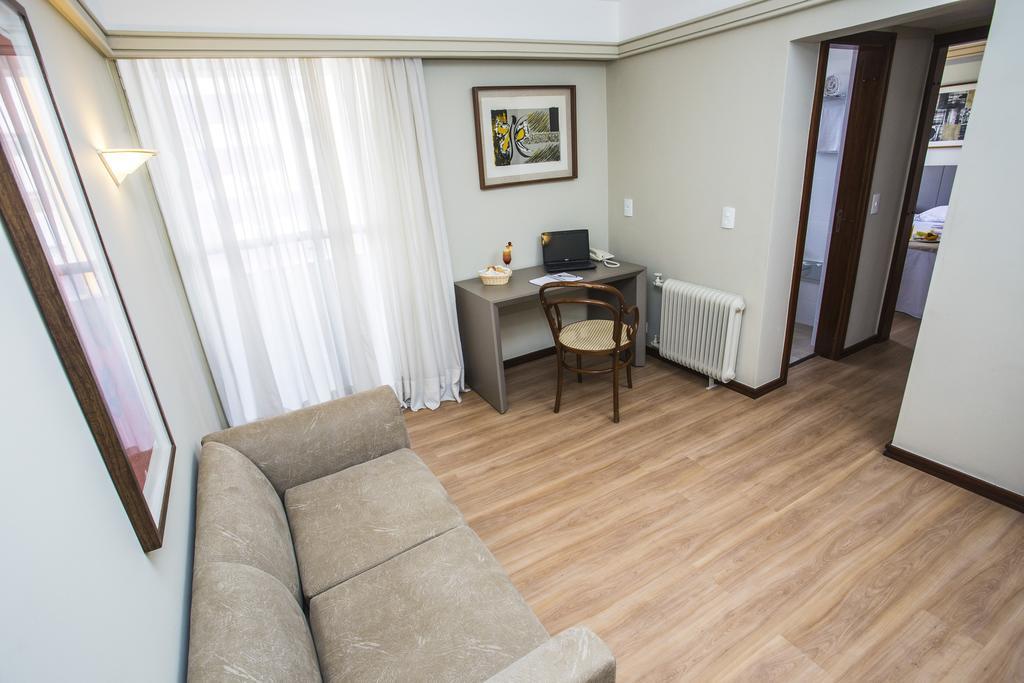 Quarto Duplo Standard
