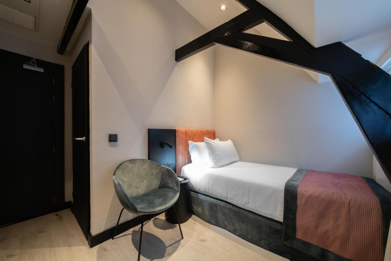 Single Room,1589251814:JPEG