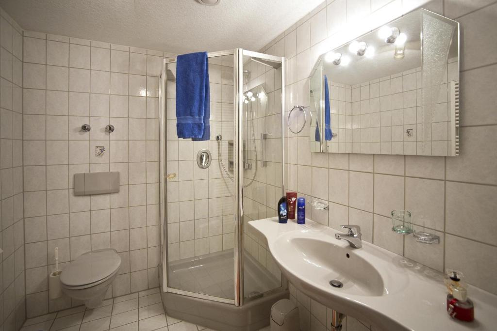 Großes Doppelzimmer mit Balkon