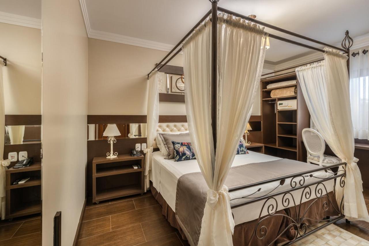 Quarto Duplo Deluxe