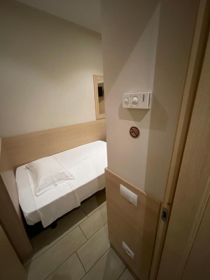Camera Singola con Bagno Privato