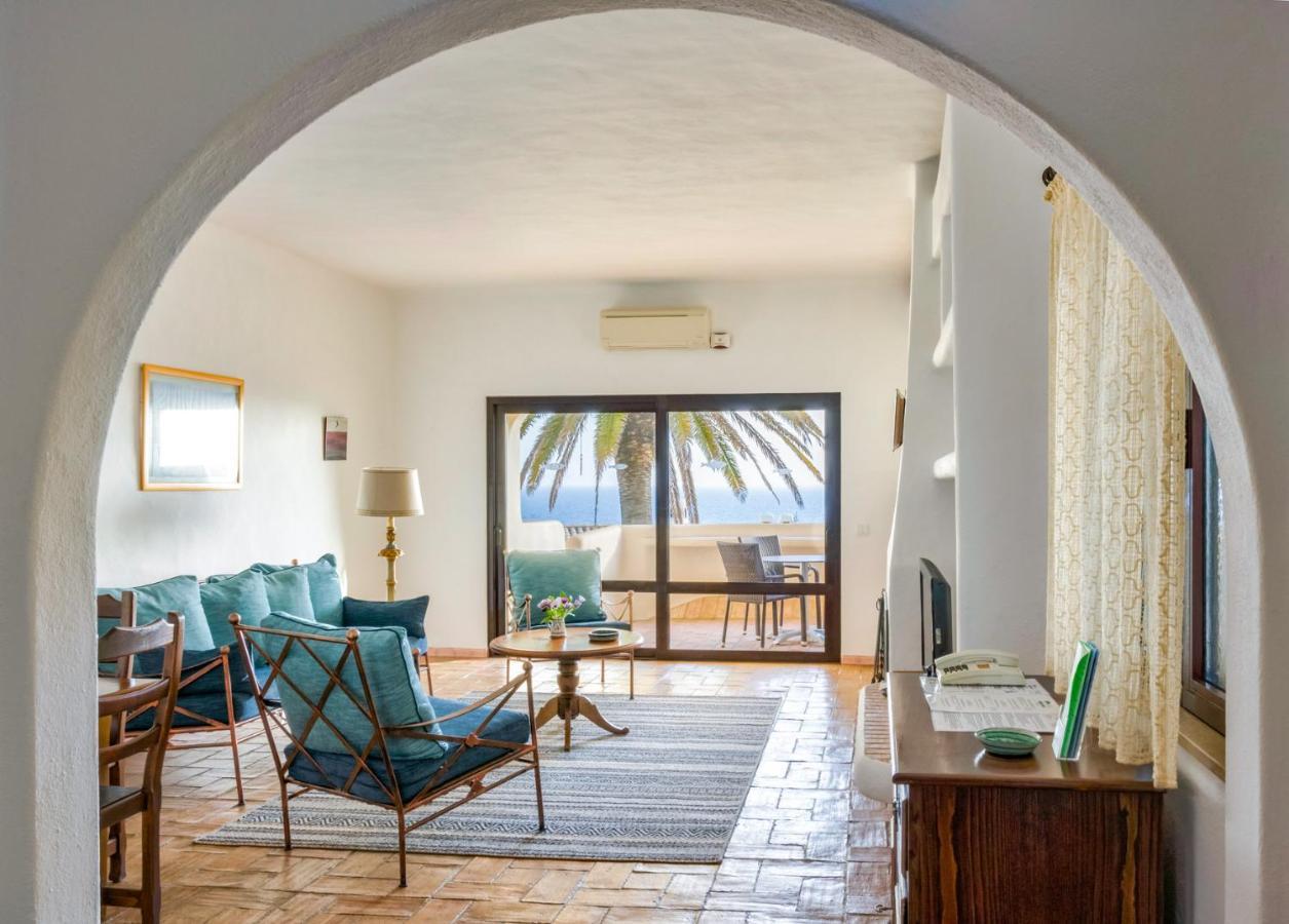 One-Bedroom Apartment,1138740880:JPEG