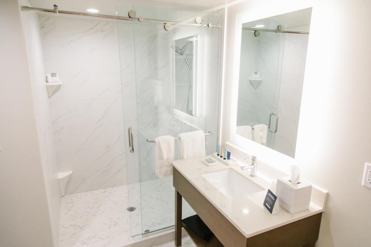 Two-Bedroom King Luxury Suite