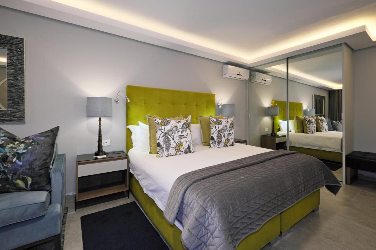 Classic Room,1405733723:JPEG