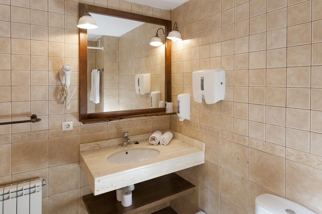 Habitación Doble con balcón - 2 camas