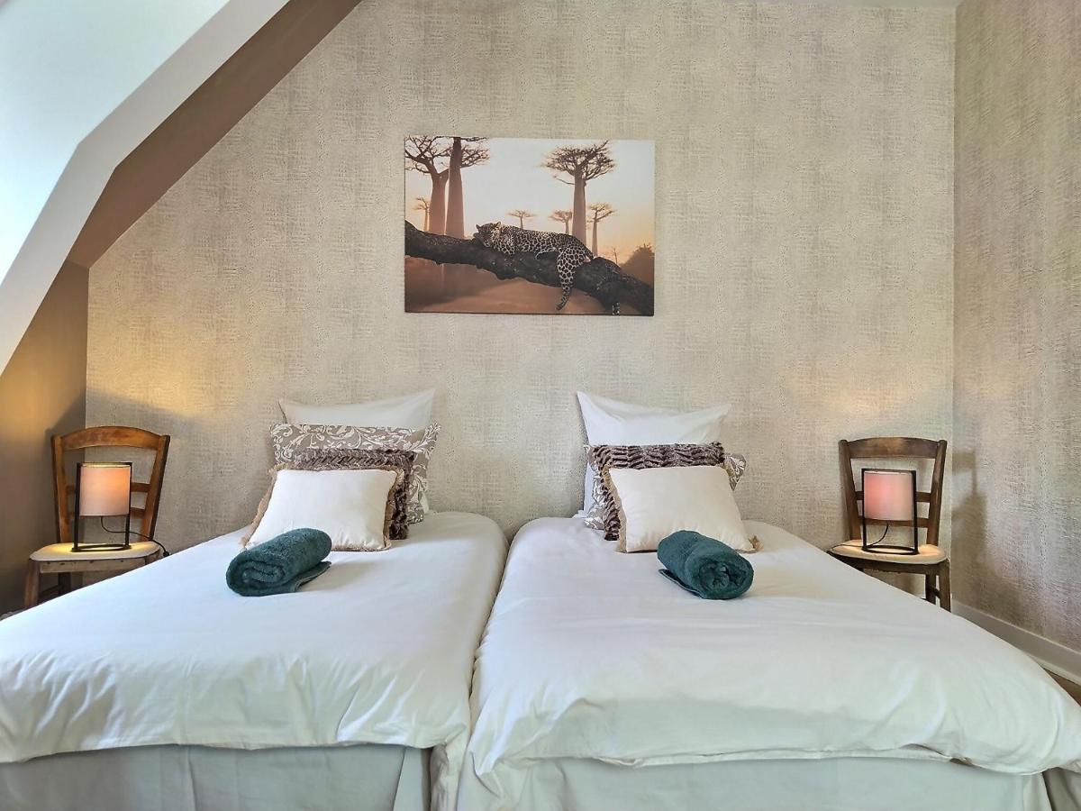 Chambre Double - Vue sur Piscine