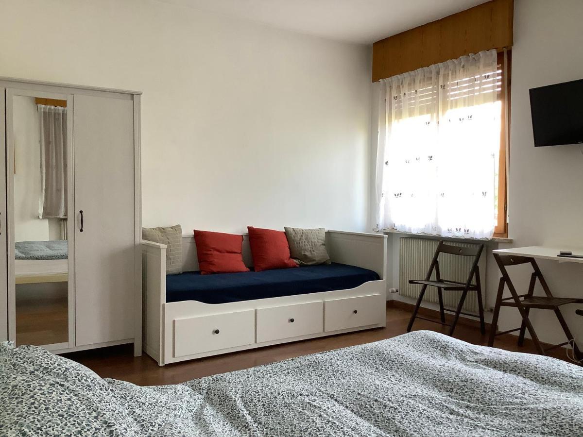 Camera Matrimoniale con Letto Supplementare