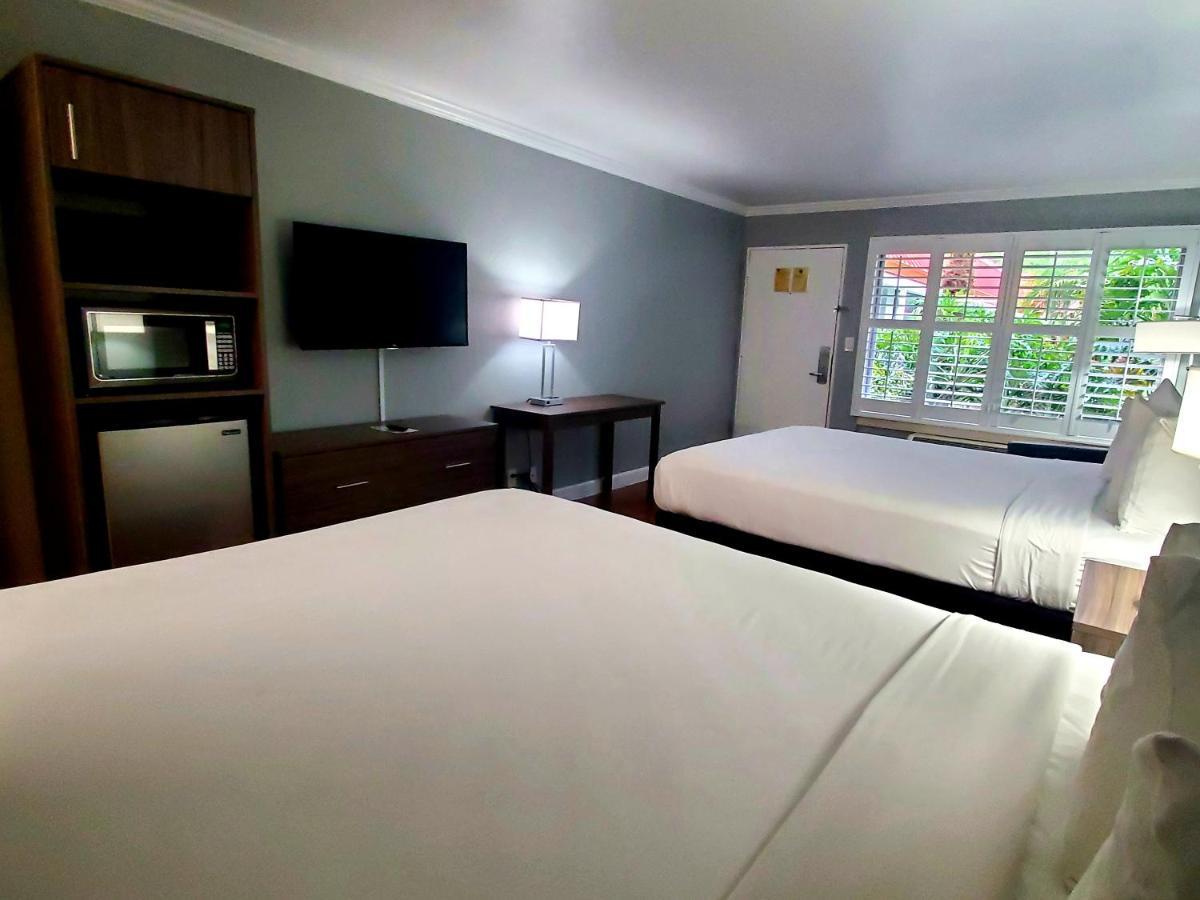 Queen Room with Two Queen Beds