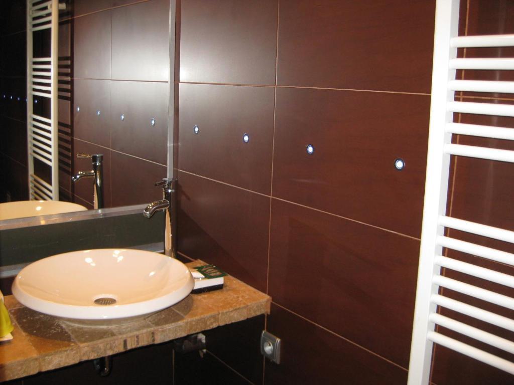 Double Room Shower,44107546:JPEG