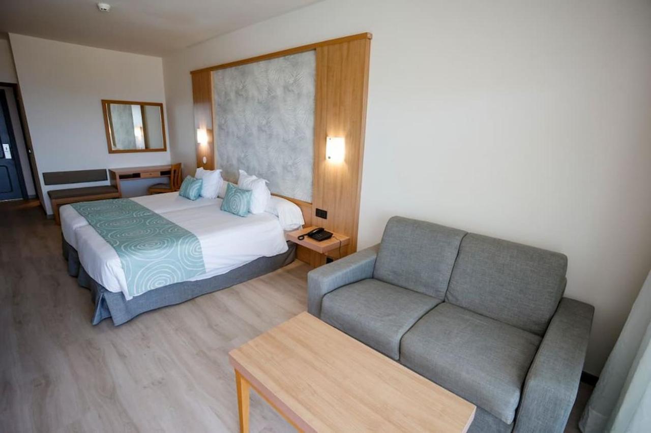 Tweepersoonskamer met 2 Aparte Bedden