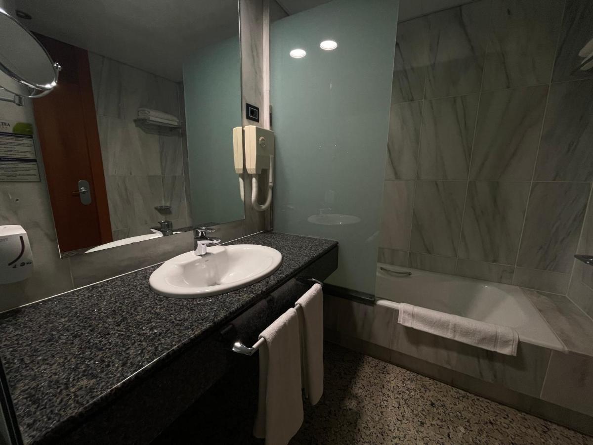 Large Double Room,1162107819:JPEG