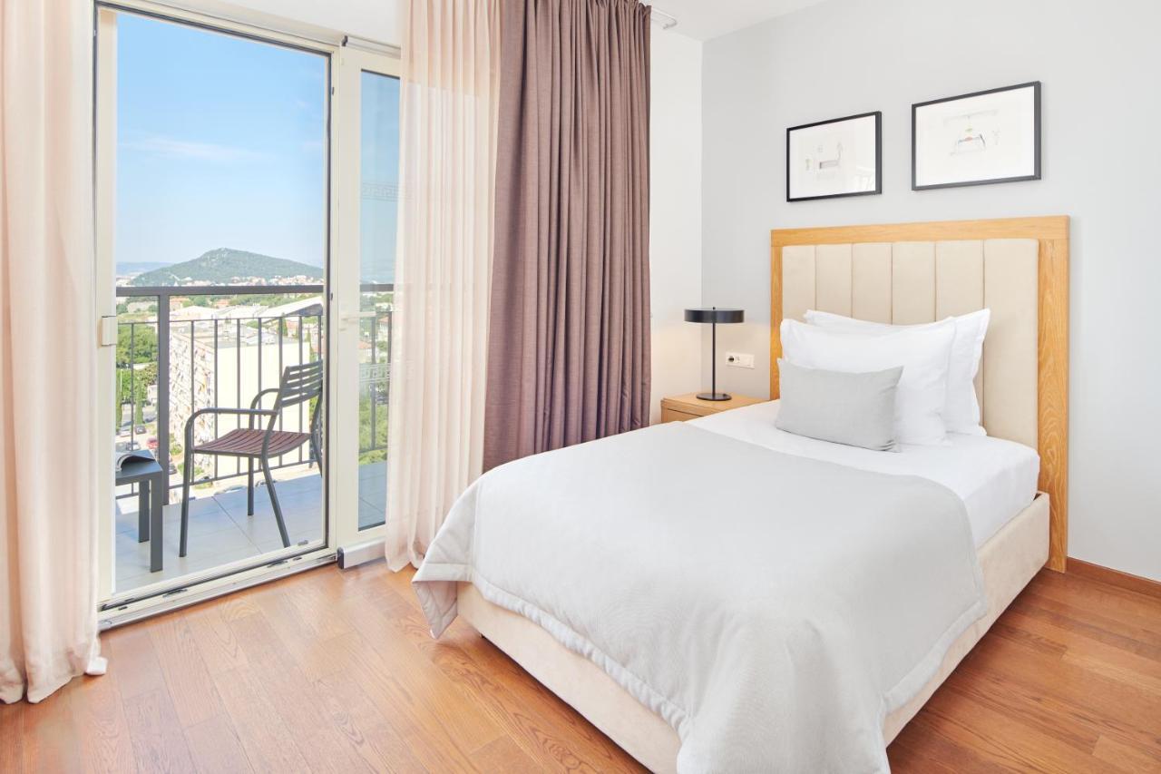 Chambre Simple Classique avec Balcon - Vue sur Ville