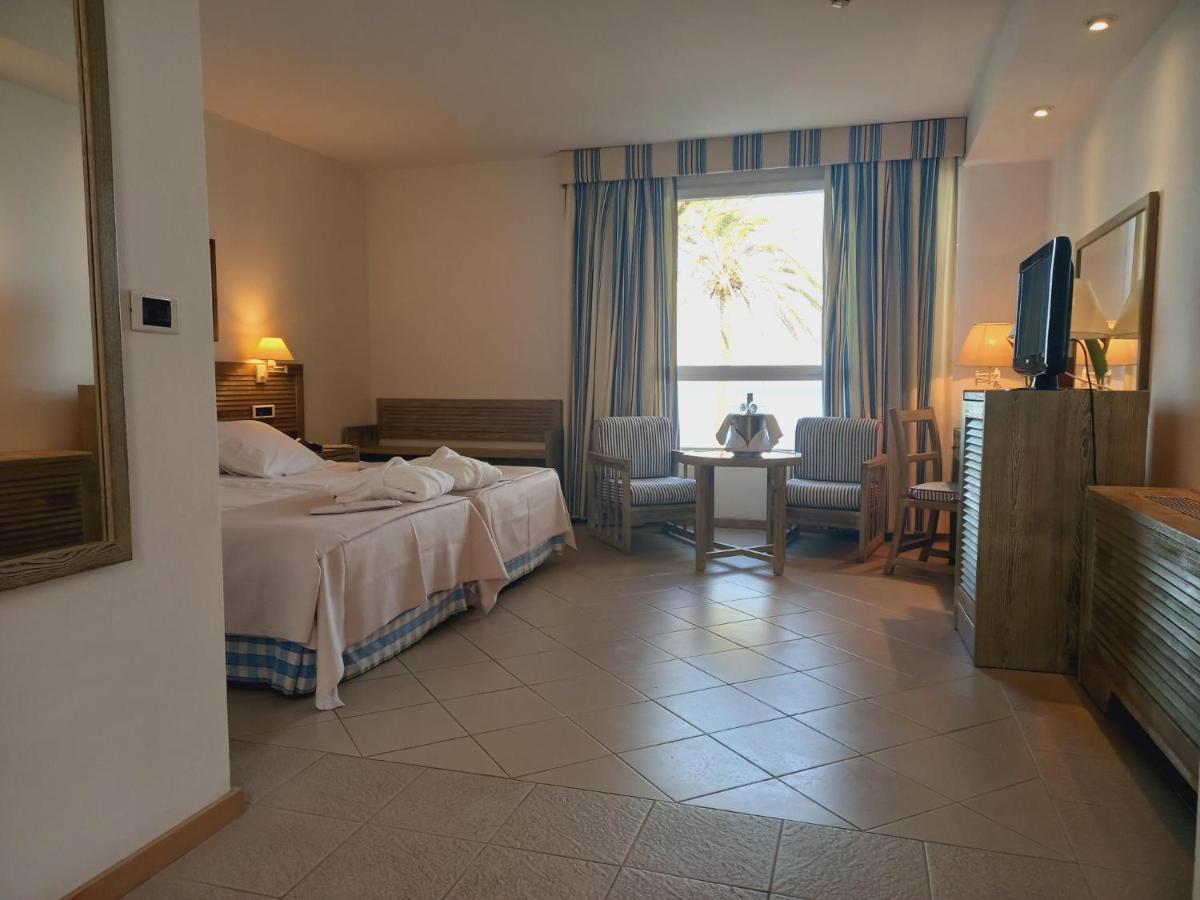 Double Room,1174052169:JPEG