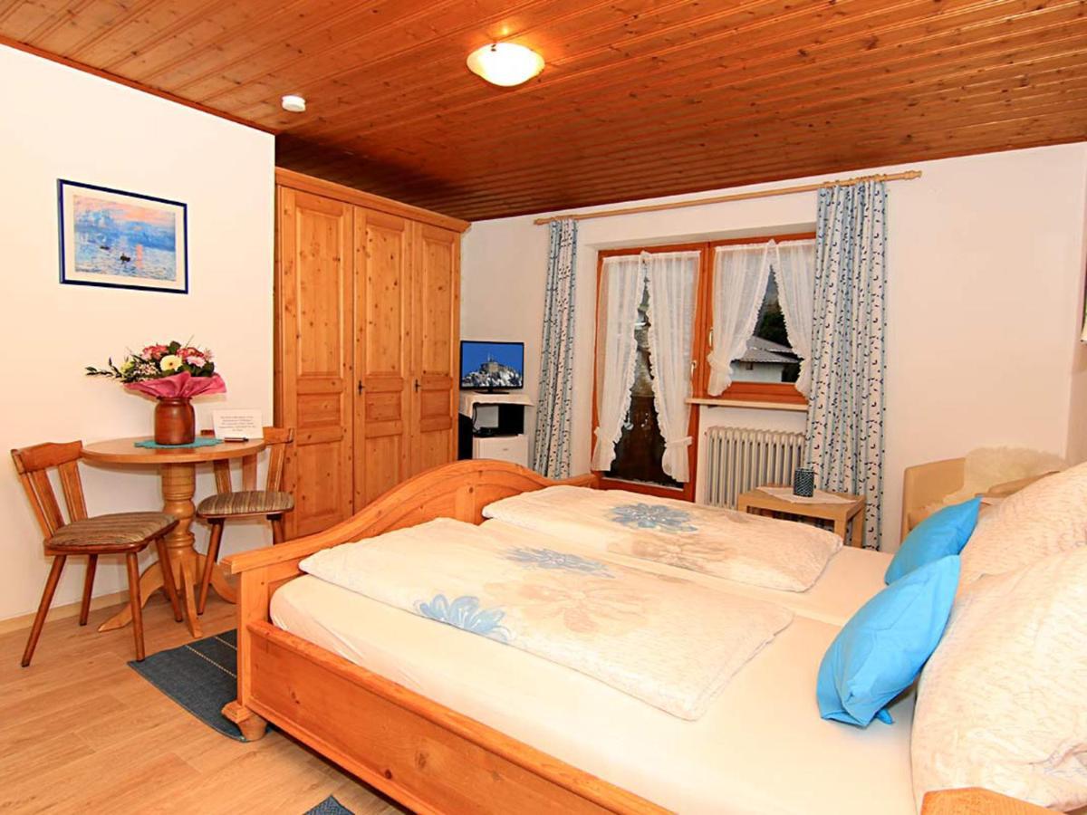 Doppelzimmer mit Balkon