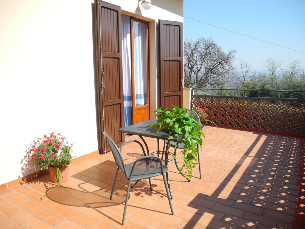 Camera Matrimoniale Superior con Balcone