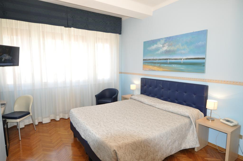Doppel-/Zweibettzimmer