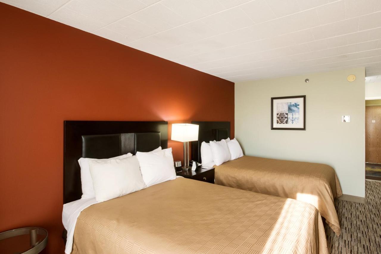 Double Room with Two Double Beds - Accessible/Non-Smoking