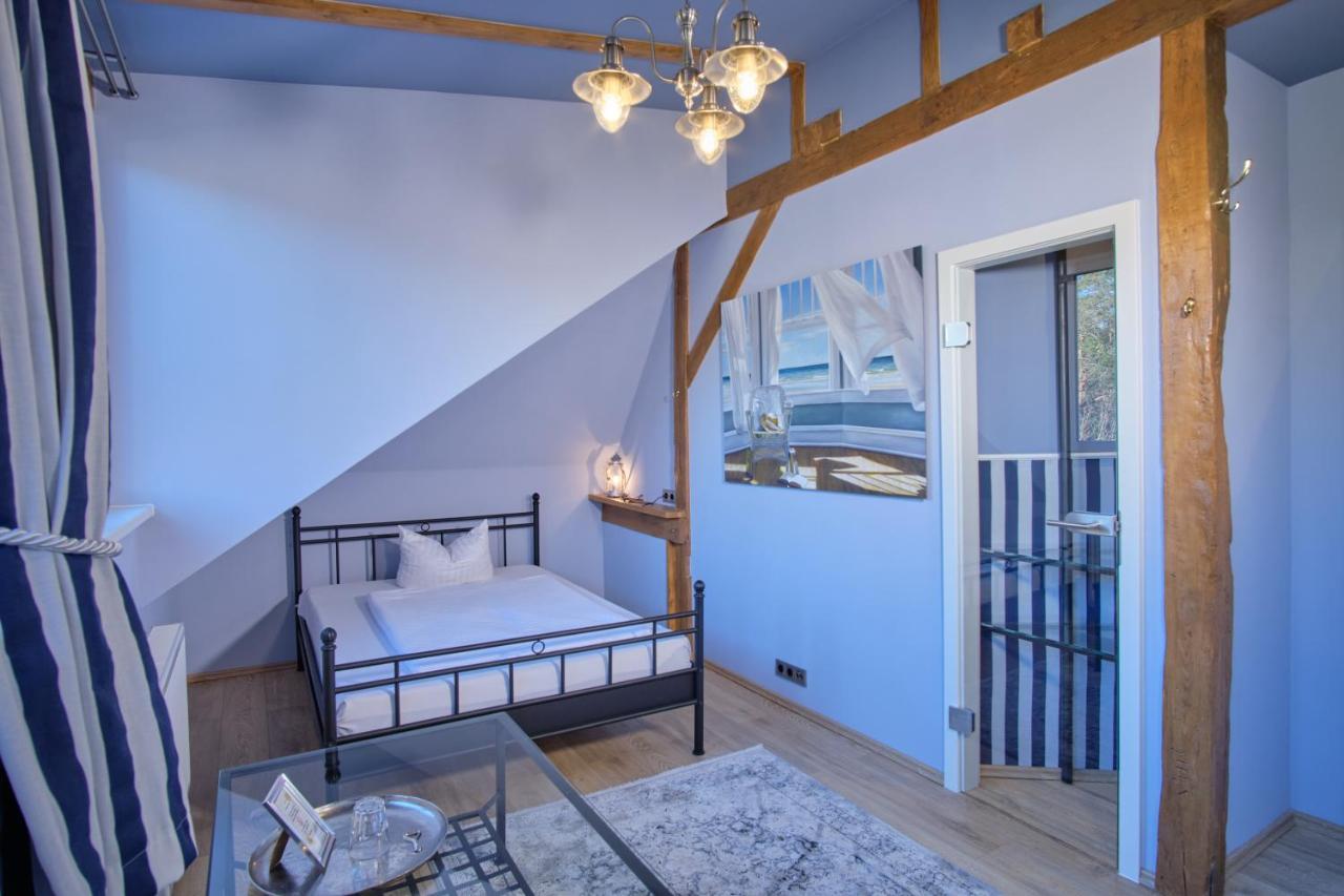 Single Room,1178114596:JPEG