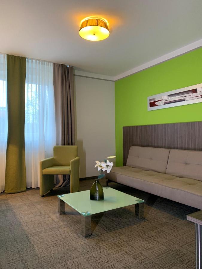 Standard Suite