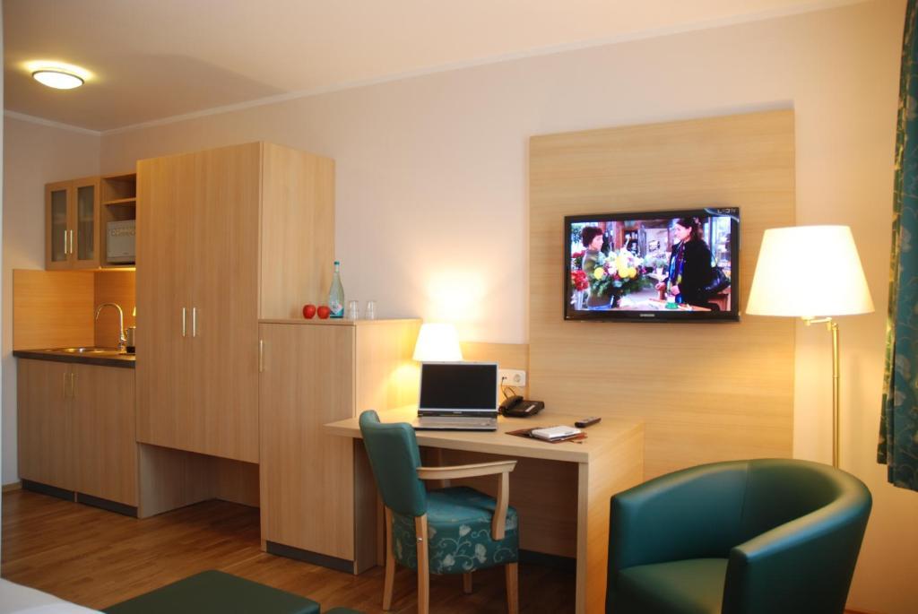 Double Room,11869706:JPEG