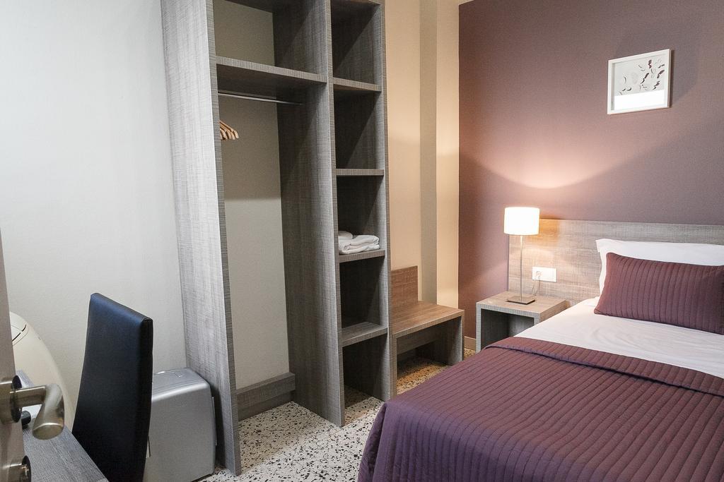 Eenpersoonskamer met Gedeelde Badkamer