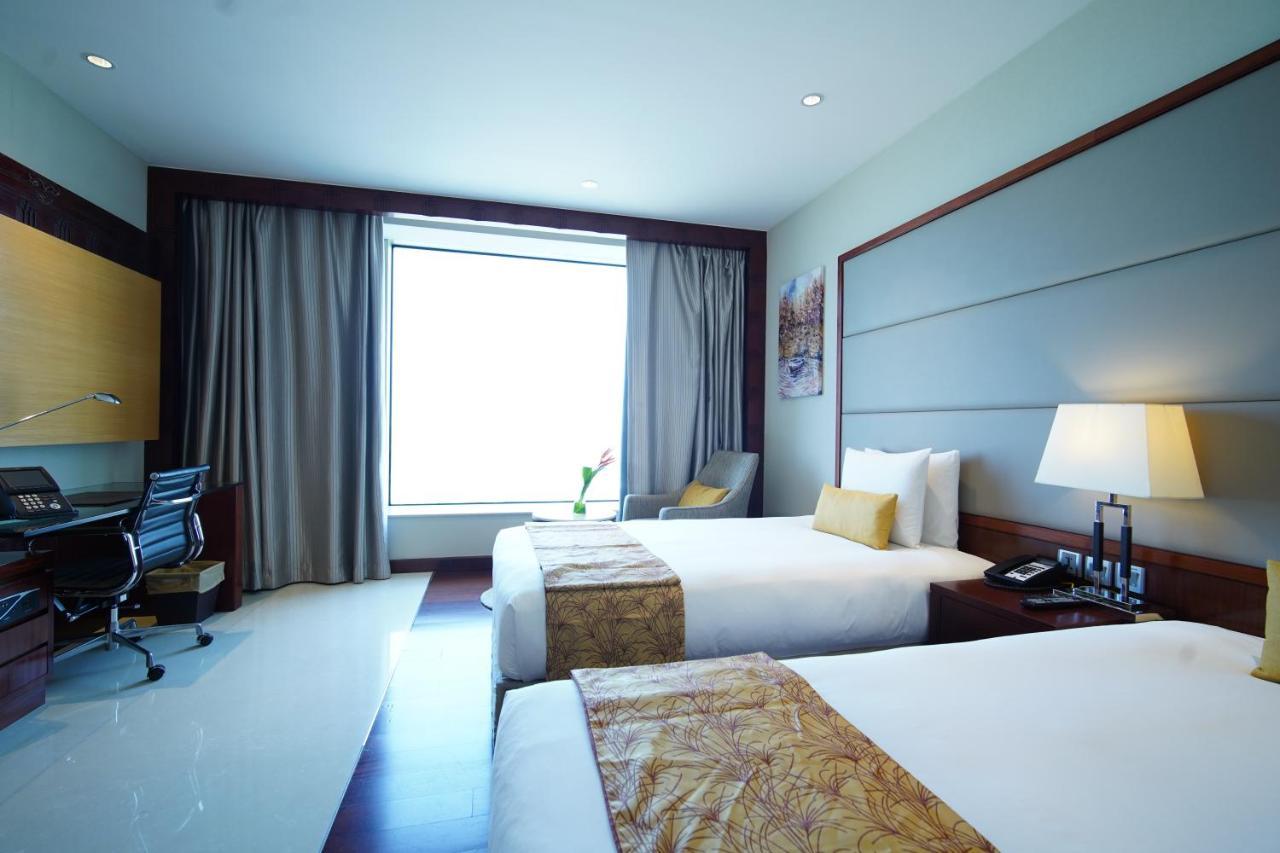 Standard Twin Room with City View