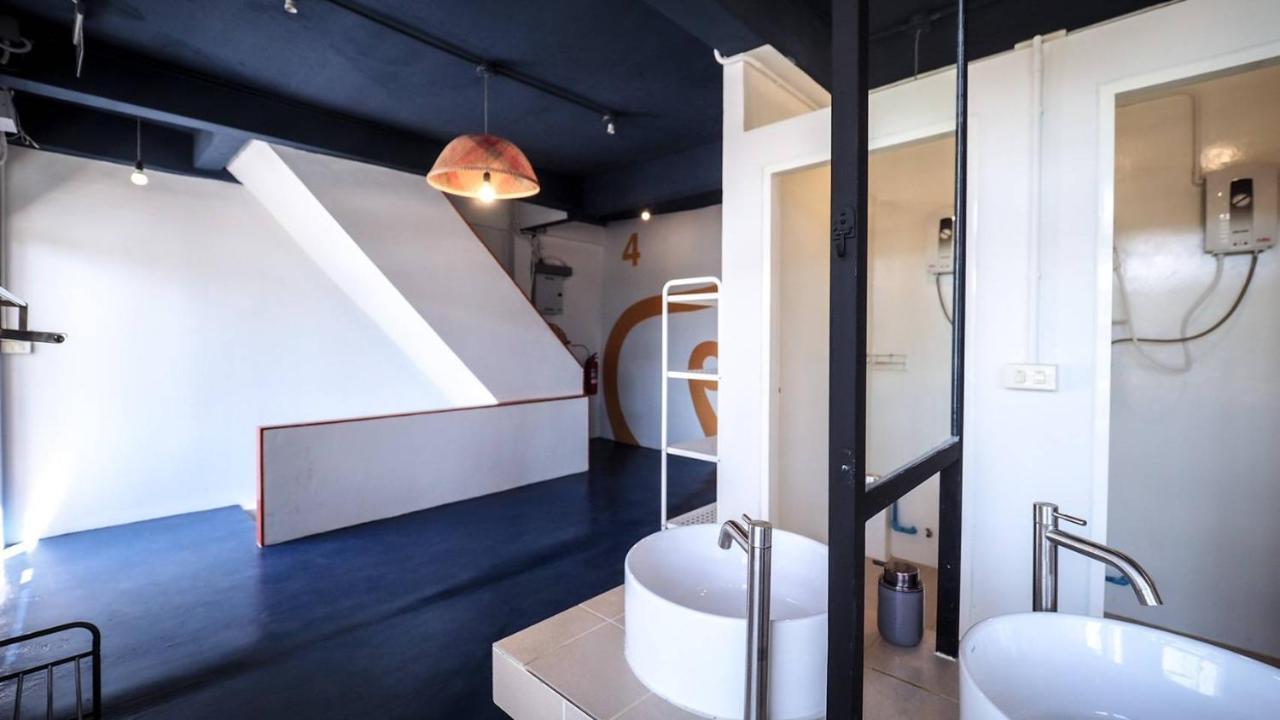 Quarto Duplo com Casa de Banho Partilhada