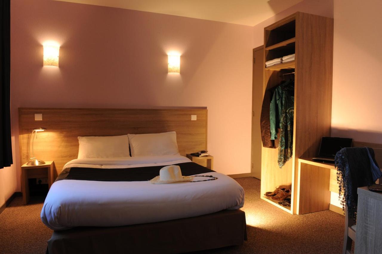 Double Room,1555394386:JPEG