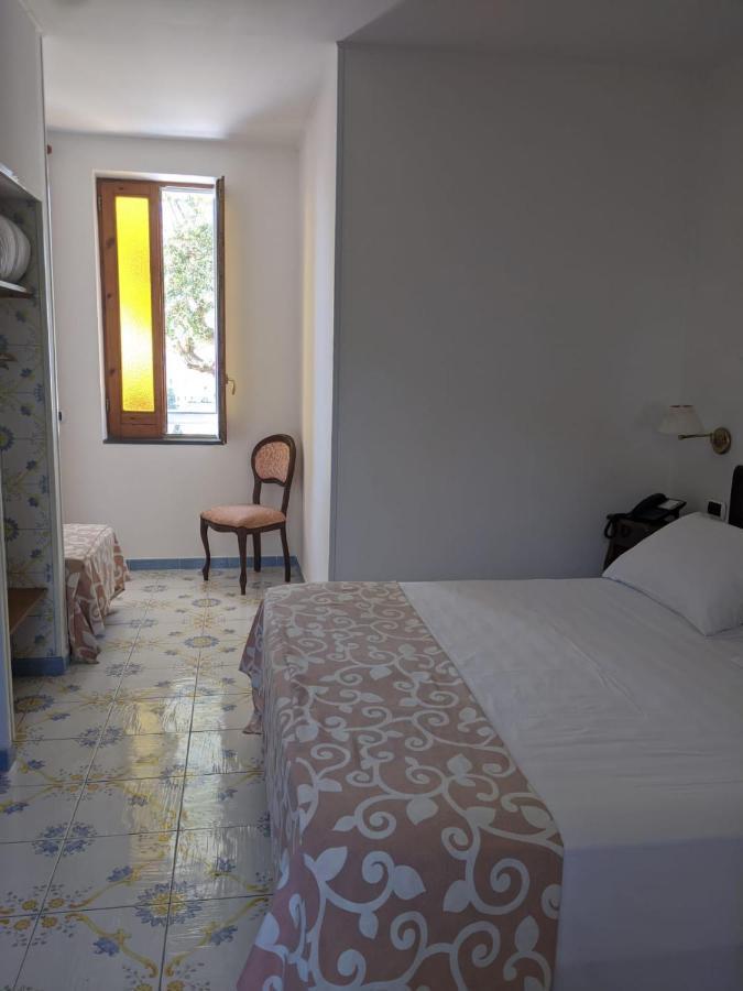 Triple Room,1187902345:JPEG