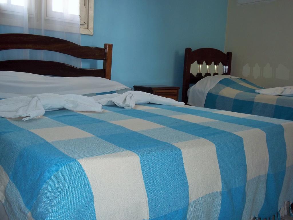 Quarto com Cama de Casal ou 2 de Solteiro