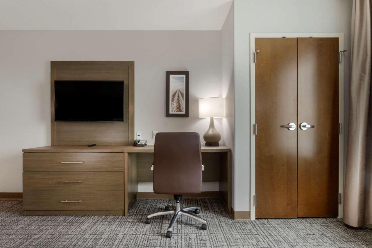 Standard King Room - Non Smoking