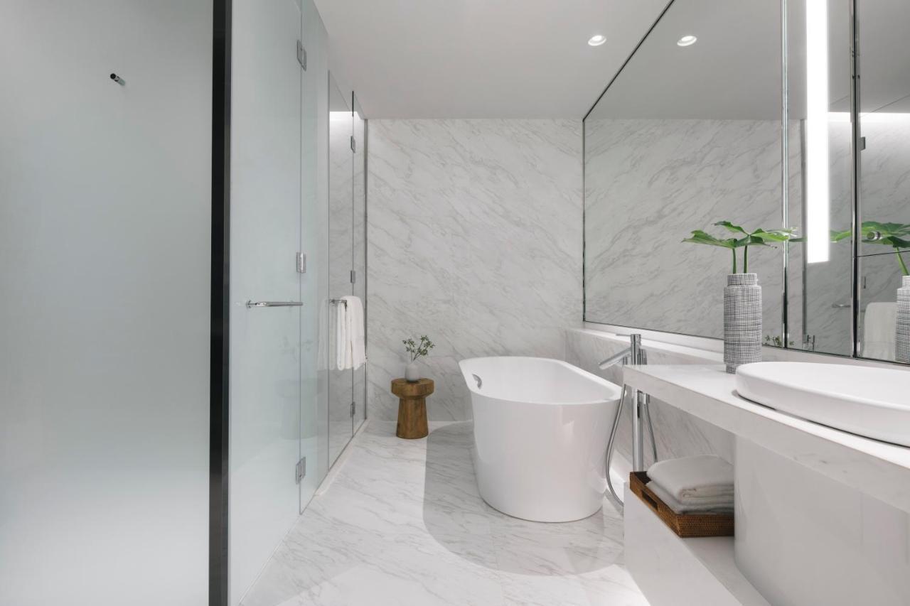 Essential Kamer