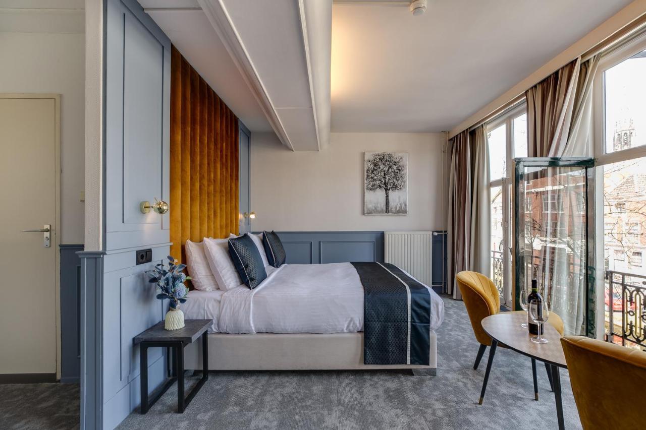Tweepersoonskamer met 1 of 2 bedden - Uitzicht op de Gracht