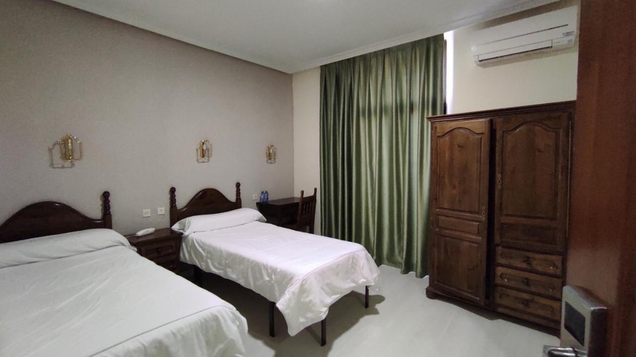 Twin Room,1202268058:JPEG
