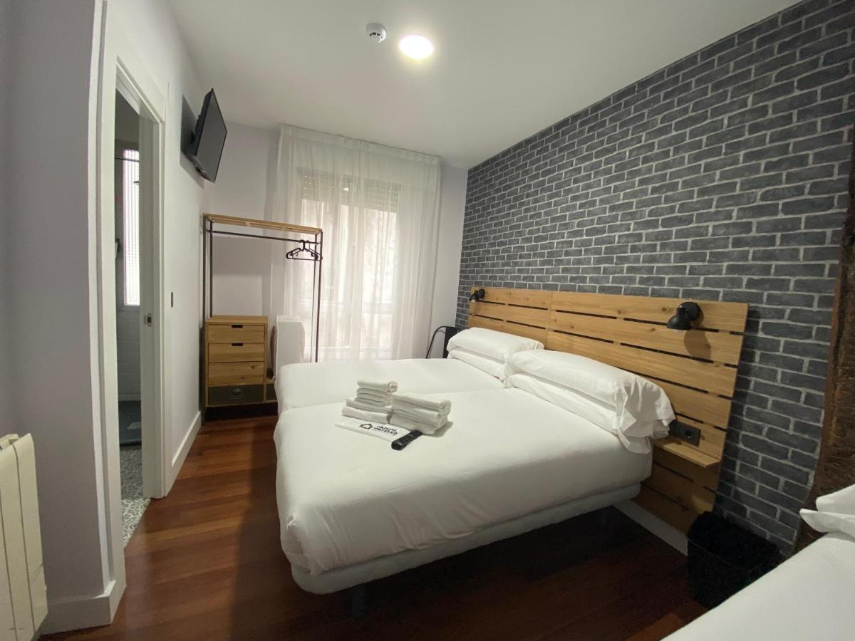 Chambre Triple avec Salle de Bains Privative