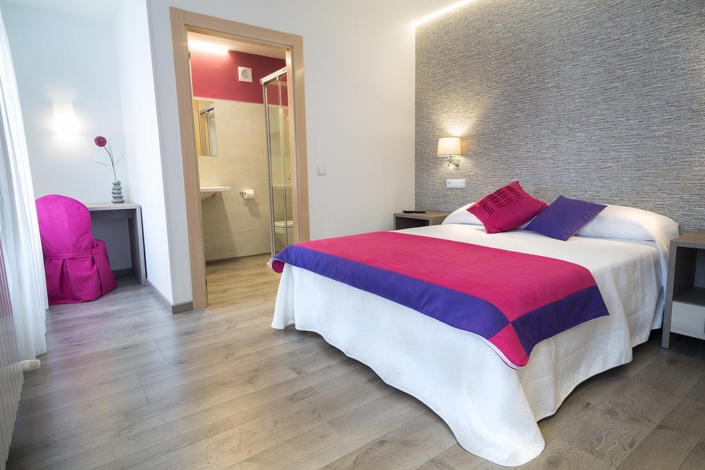 Double or Twin Room,120353244:JPEG