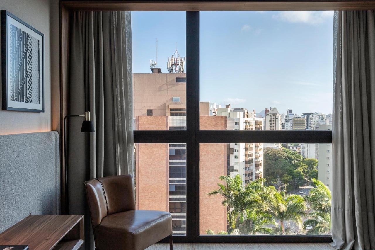 Quarto Superior com Cama King-size