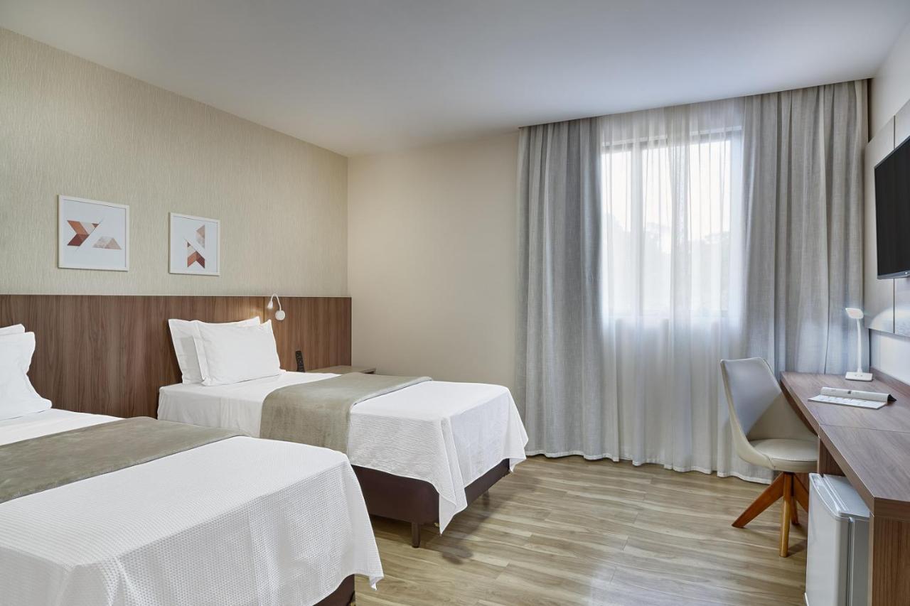 Quarto Standard com 2 Camas de Solteiro
